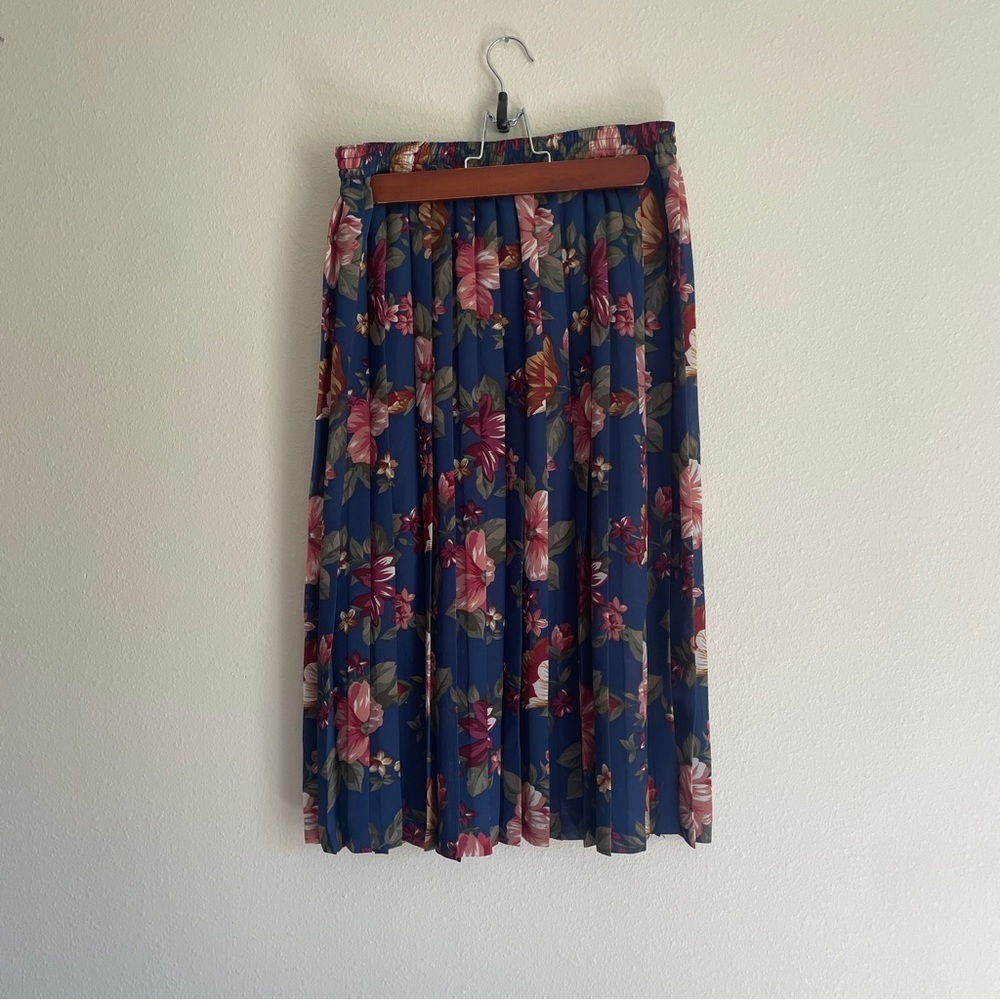 Alfred Dunner Petite Navy Floral Maxi Skirt